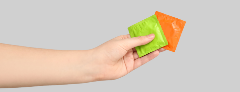 Explora el condón femenino: beneficios, uso correcto y cómo te protege.